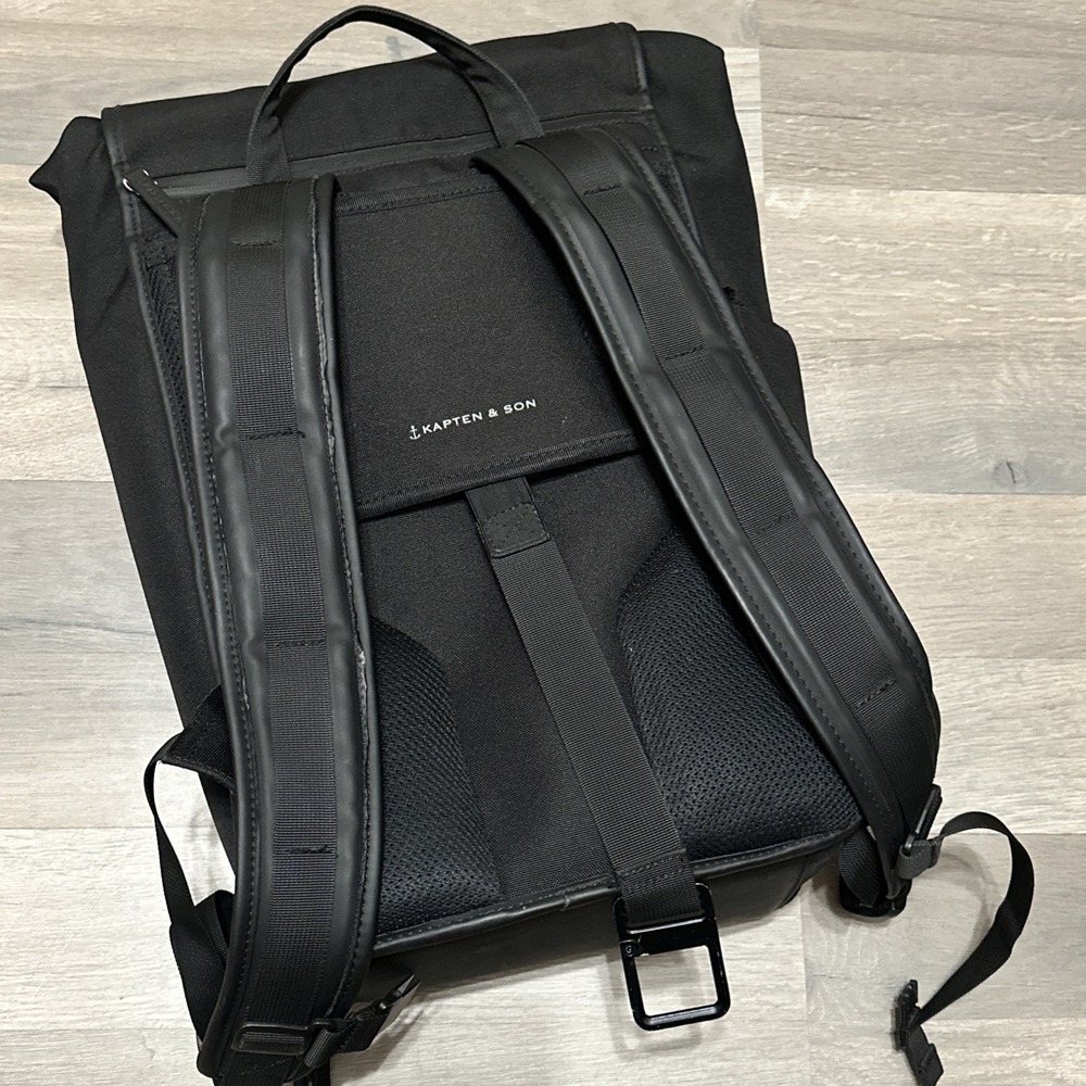 Kapten & Son Lund Pro All Black Backpack - Picture 3 of 16